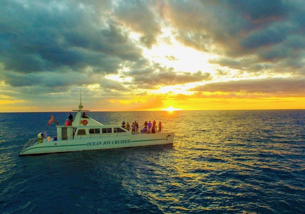 Premium Snorkeling Cruise, Buffet and Dolphin Watch